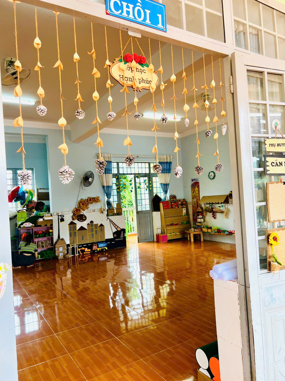 Lớp học đã sẵn sàng chào đón các con.